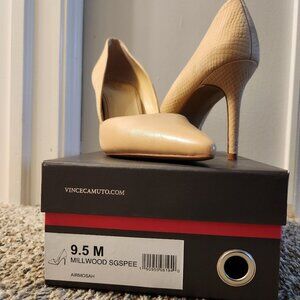 Vince Camuto Pump